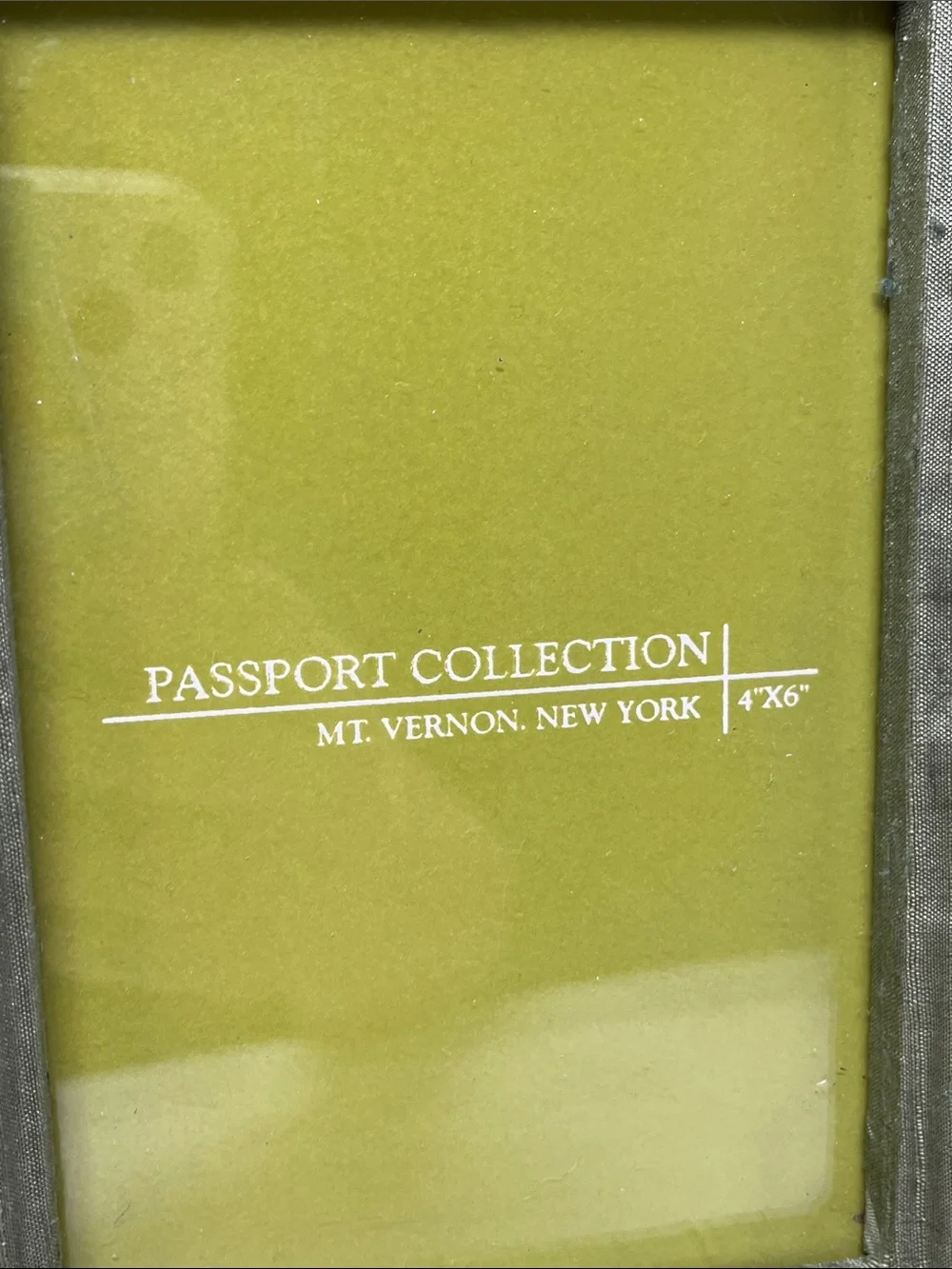100% SILK HANDCRAFTED 4x6 PICTURE FRAME PASSPORT COLLECTION GREEN SILK